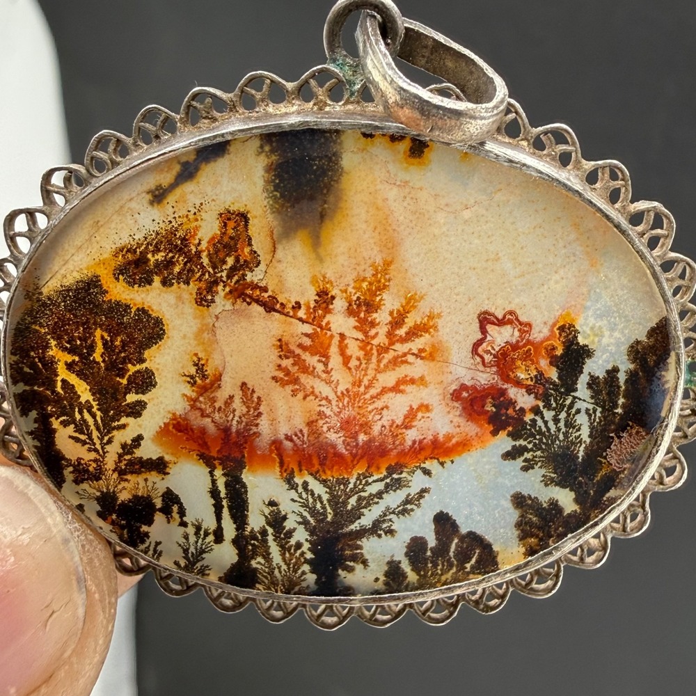 Vintage Estate Dendritic Agate Pendant Silver Tone Oval Scalloped Filigree
